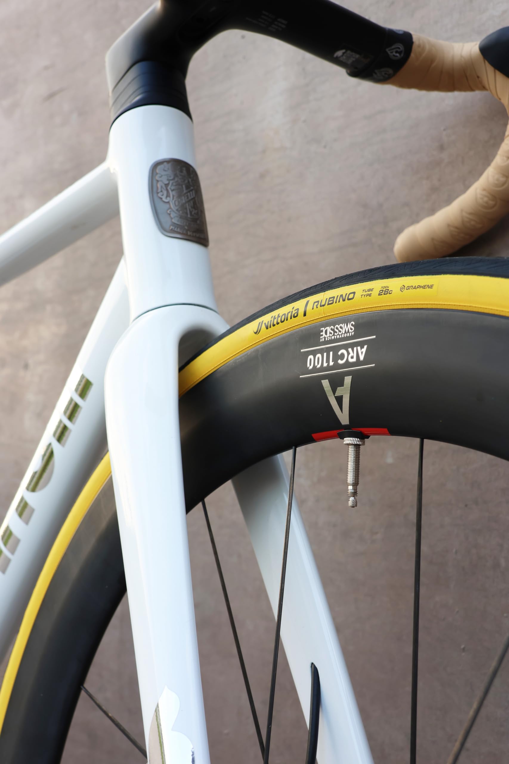 Amazon | Vittoria Rubinoチューブタイプロードバイクタイヤ - 700x28c